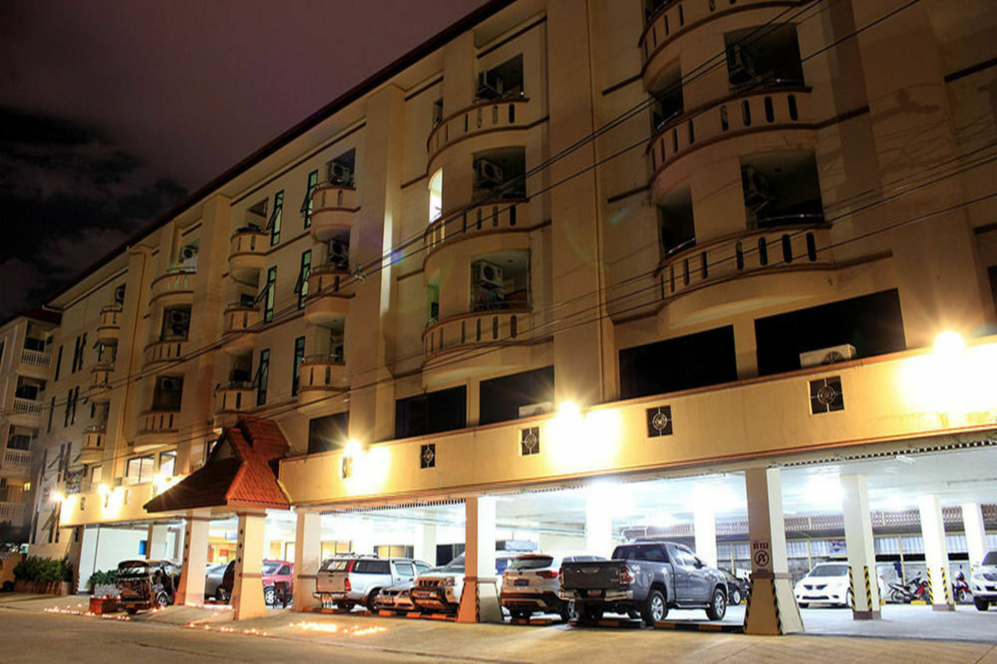 Bp Grand Hotel Chiang Mai Buitenkant foto